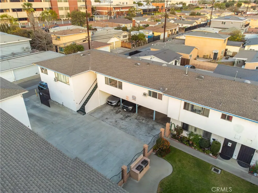 6021 Gage #4 Bell Gardens, CA 90201