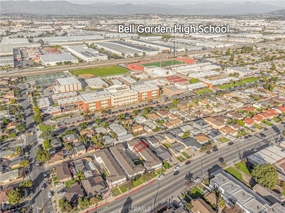 6021 Gage #4 Bell Gardens, CA 90201