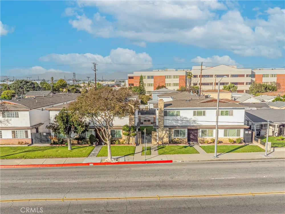 6021 Gage #4 Bell Gardens, CA 90201
