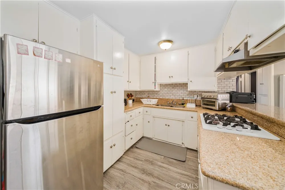 6021 Gage #4 Bell Gardens, CA 90201