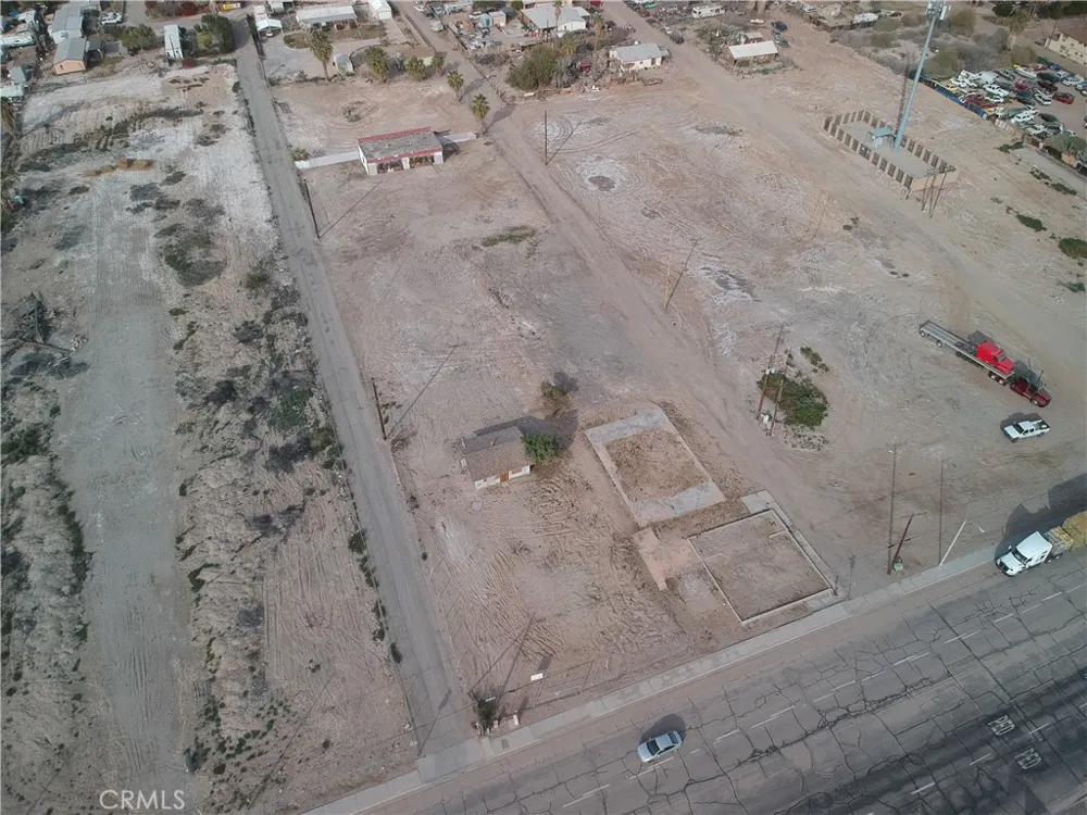 1581 E Hobsonway Blythe, CA 92225