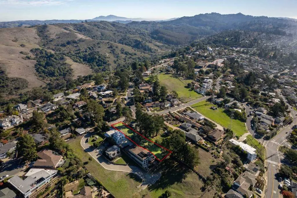 911 Clark Pl El Cerrito, CA 94530