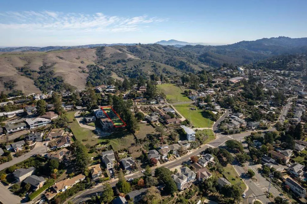911 Clark Pl El Cerrito, CA 94530