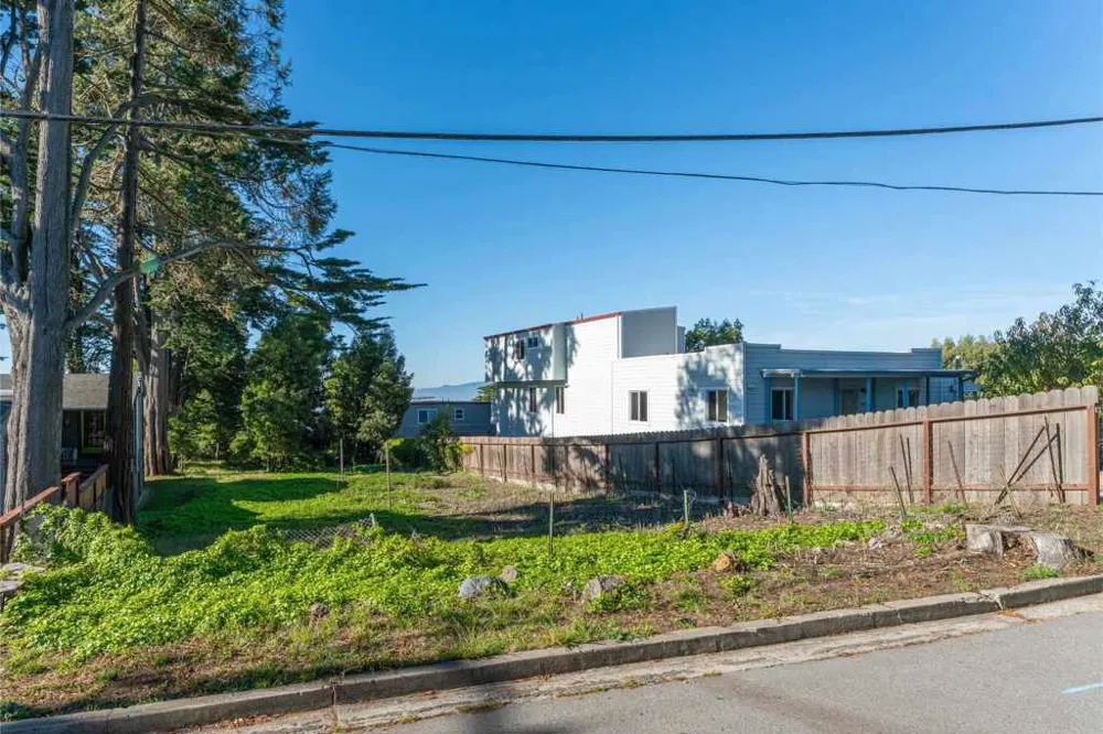 911 Clark Pl El Cerrito, CA 94530