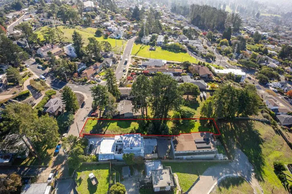 911 Clark Pl El Cerrito, CA 94530