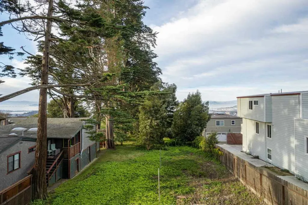 911 Clark Pl El Cerrito, CA 94530