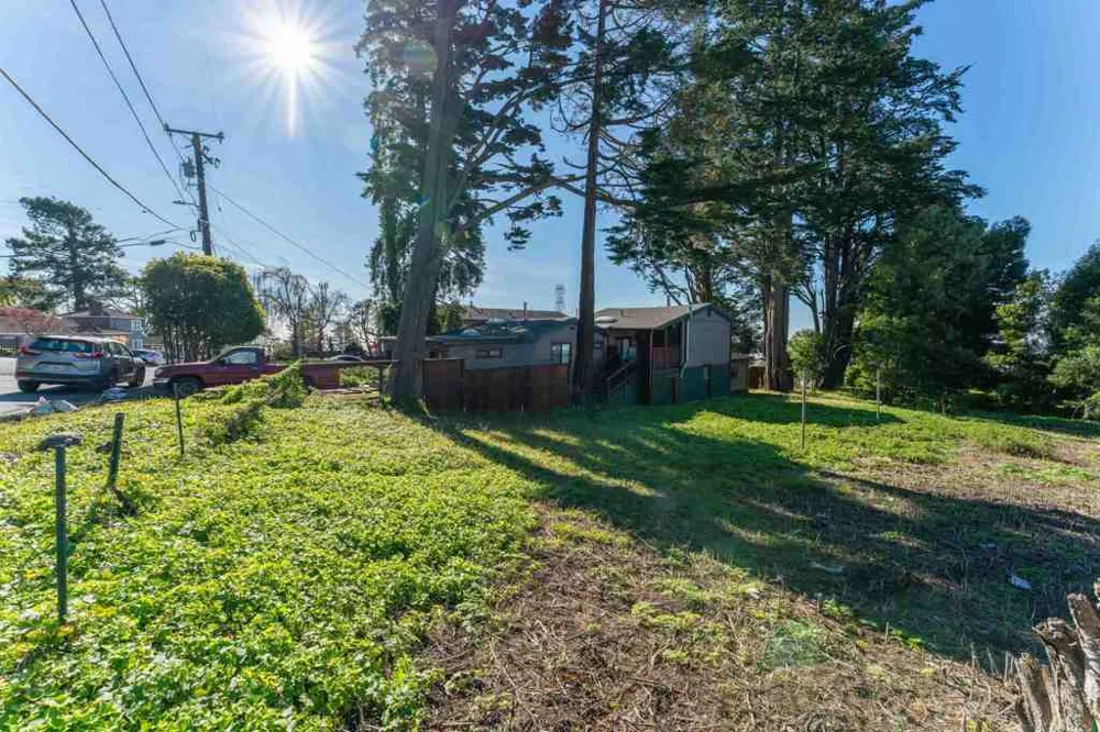 911 Clark Pl El Cerrito, CA 94530