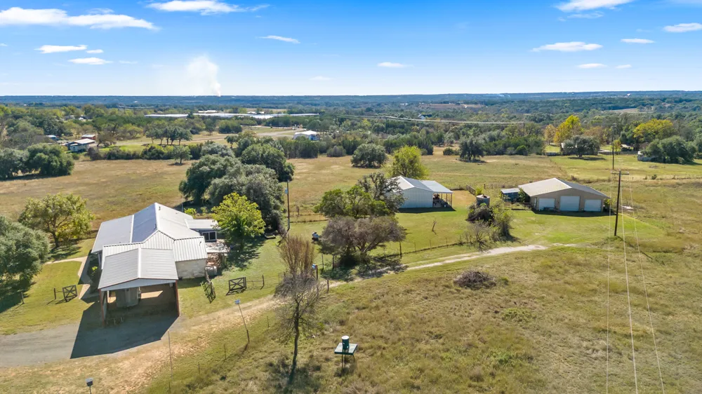 1336 S Fm 1174 S Bertram, TX 78605