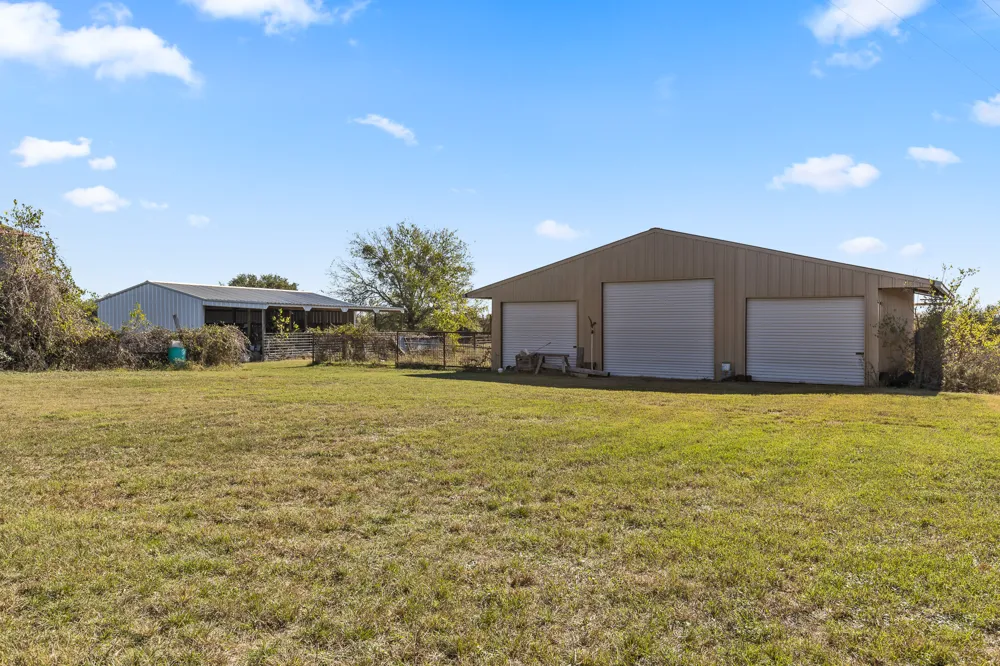 1336 S Fm 1174 S Bertram, TX 78605