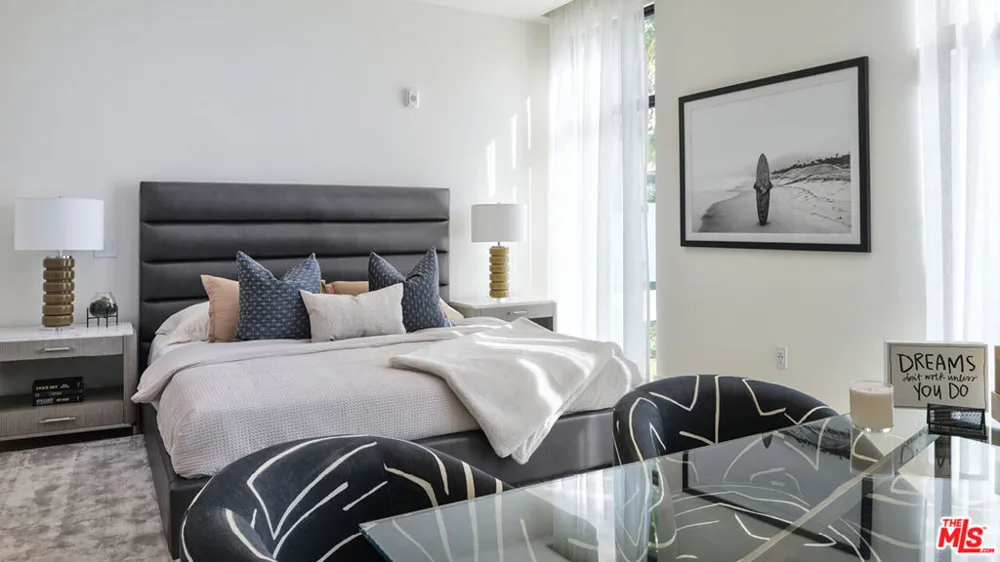 425 Palm Drive #104 Beverly Hills, CA 90210