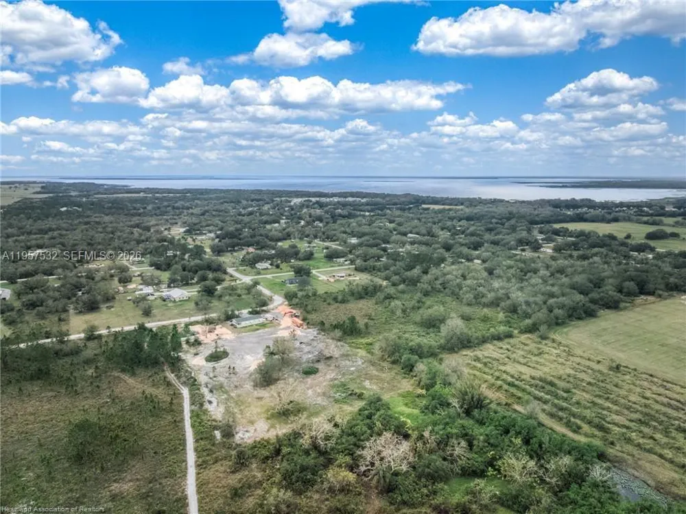 701 Jolly Lane Lorida, FL 33857