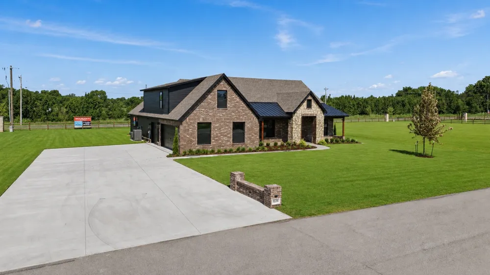 10200 162nd Avenue Owasso, OK 74055