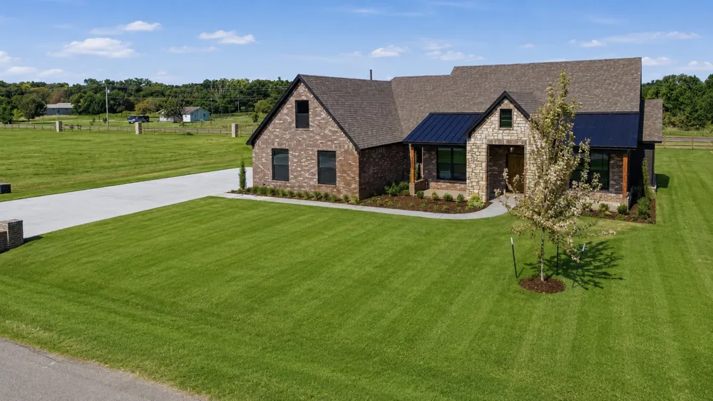 10200 162nd Avenue Owasso, OK 74055