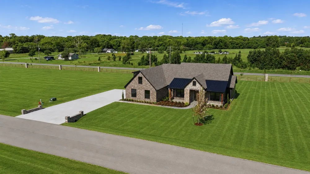 10200 162nd Avenue Owasso, OK 74055