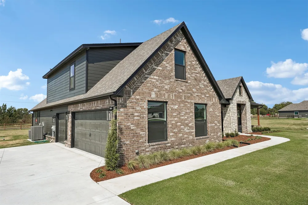 10200 162nd Avenue Owasso, OK 74055