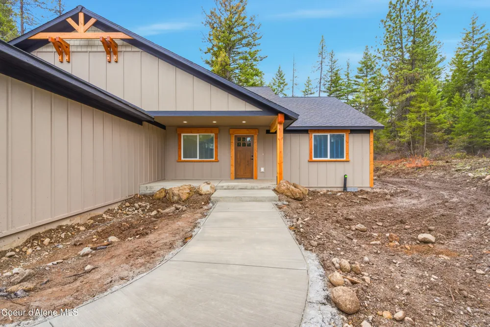5382 W Van Buren Street Spirit Lake, ID 83869