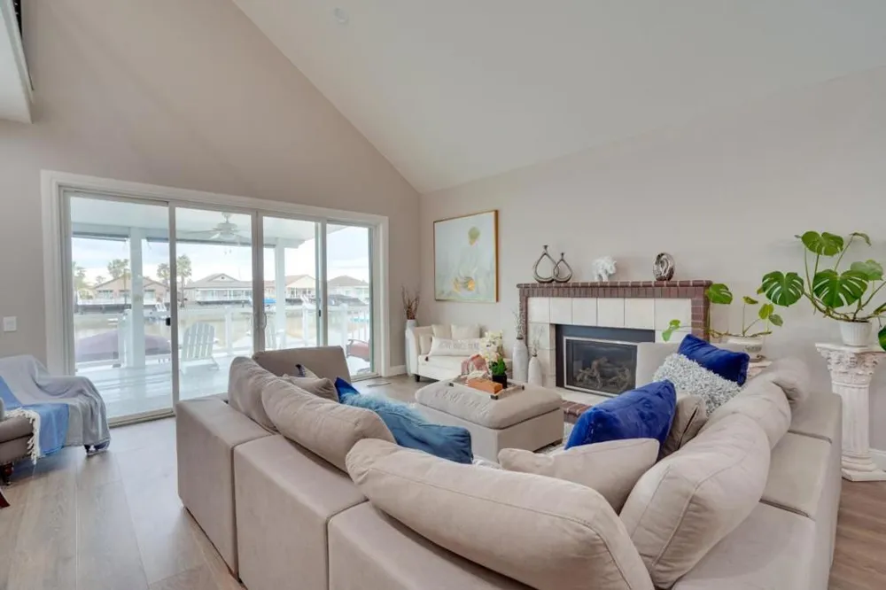 1944 Windward Discovery Bay, CA 94505
