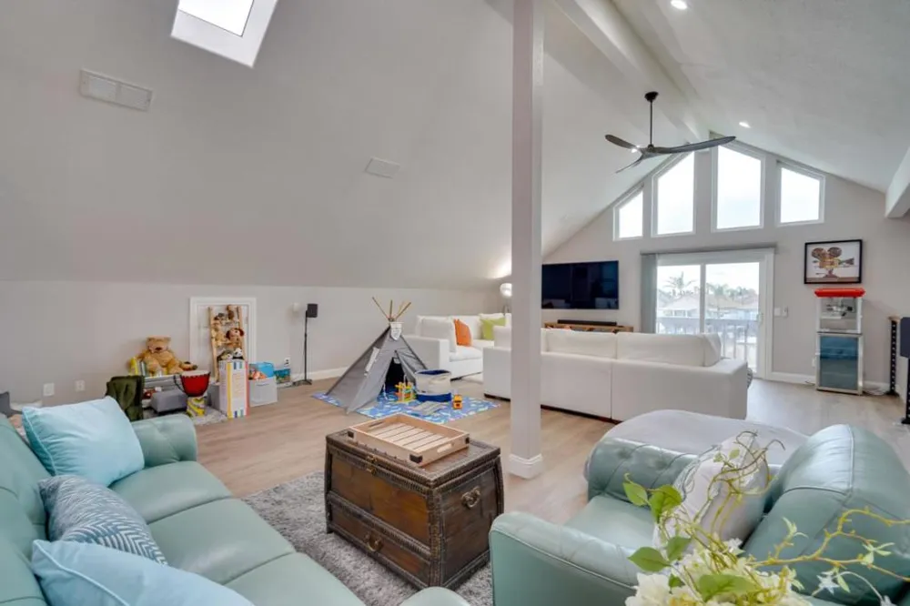 1944 Windward Discovery Bay, CA 94505