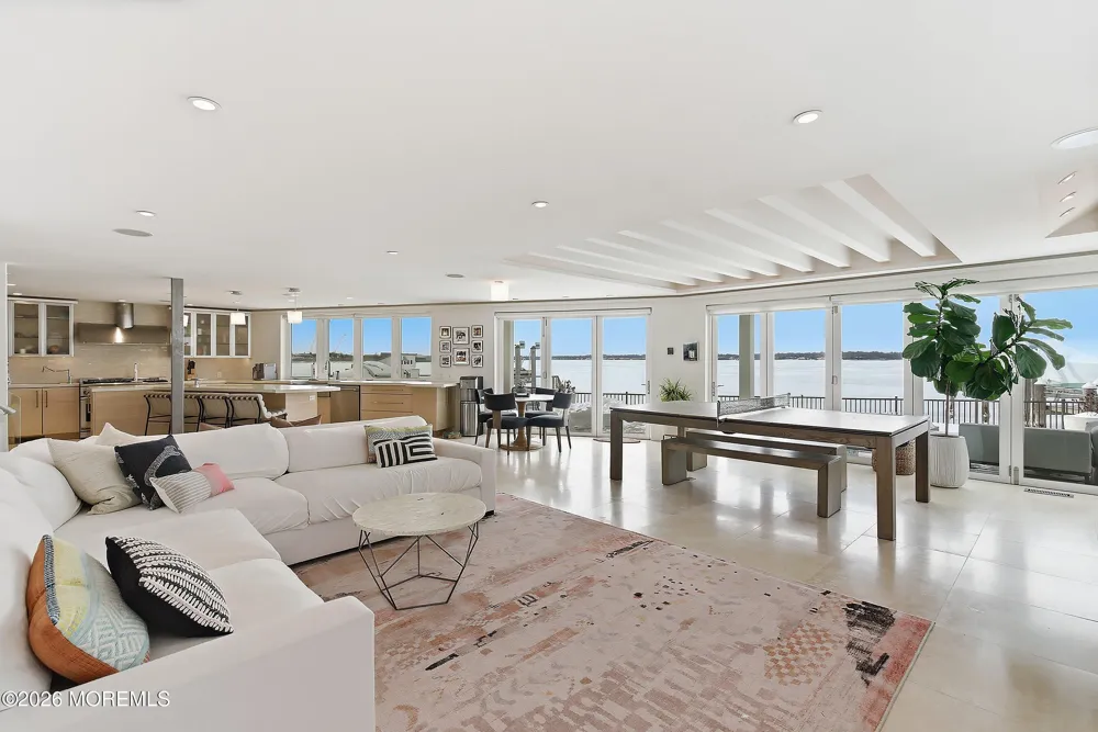 7 Circle Drive Monmouth Beach, NJ 07750