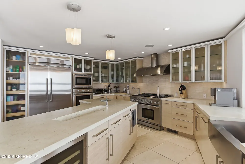 7 Circle Drive Monmouth Beach, NJ 07750