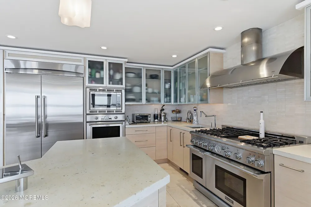 7 Circle Drive Monmouth Beach, NJ 07750