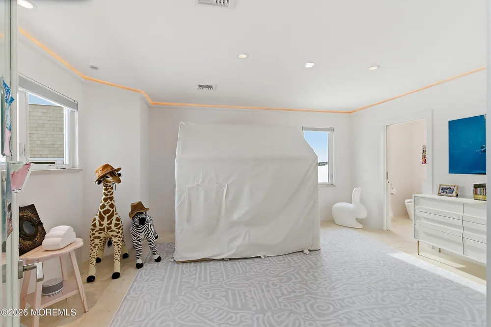 7 Circle Drive Monmouth Beach, NJ 07750