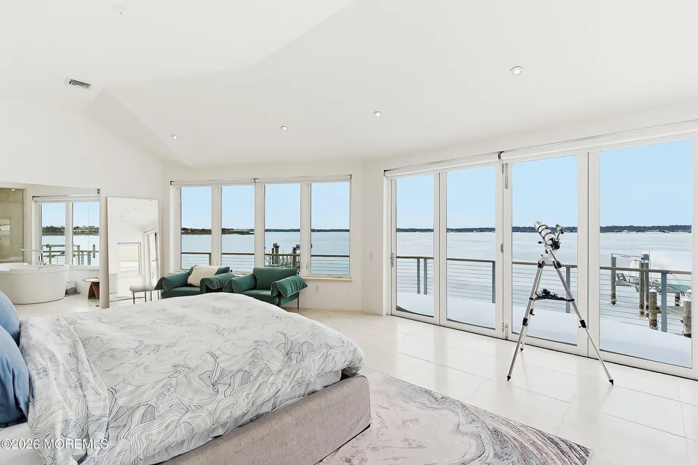 7 Circle Drive Monmouth Beach, NJ 07750