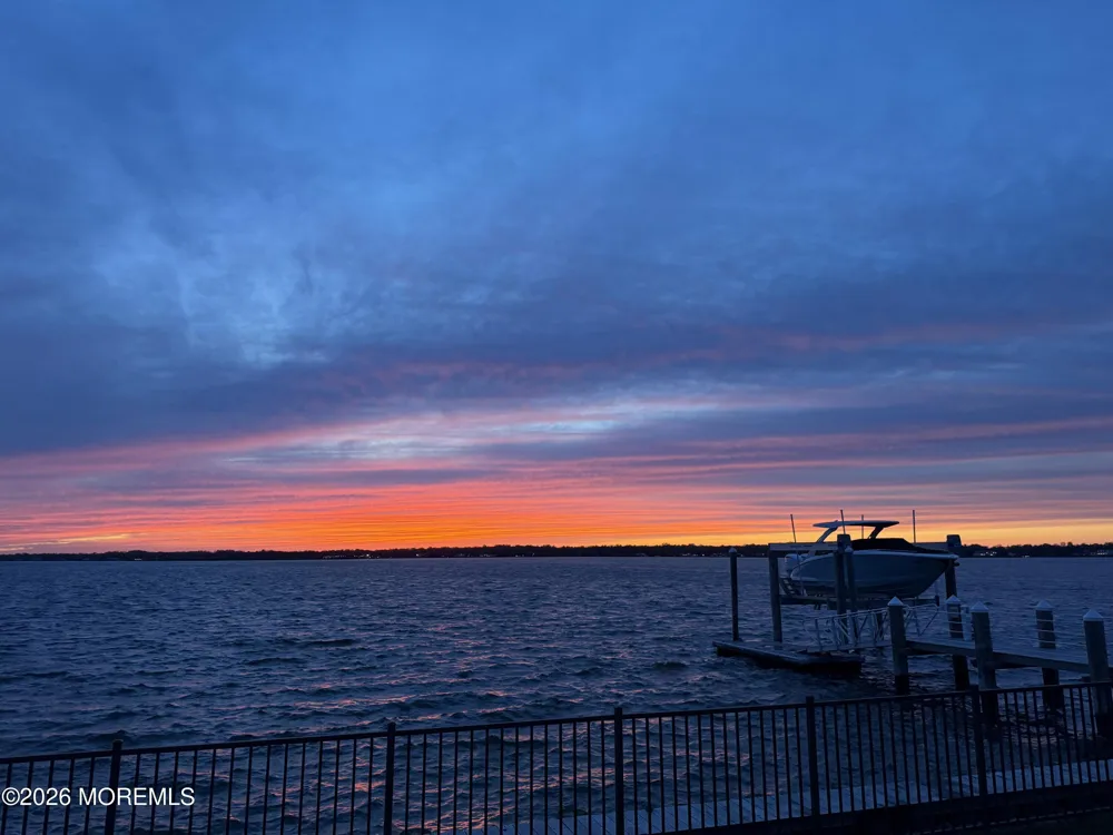 7 Circle Drive Monmouth Beach, NJ 07750