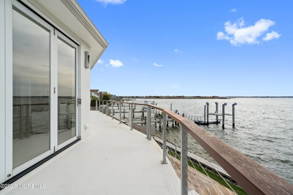 7 Circle Drive Monmouth Beach, NJ 07750