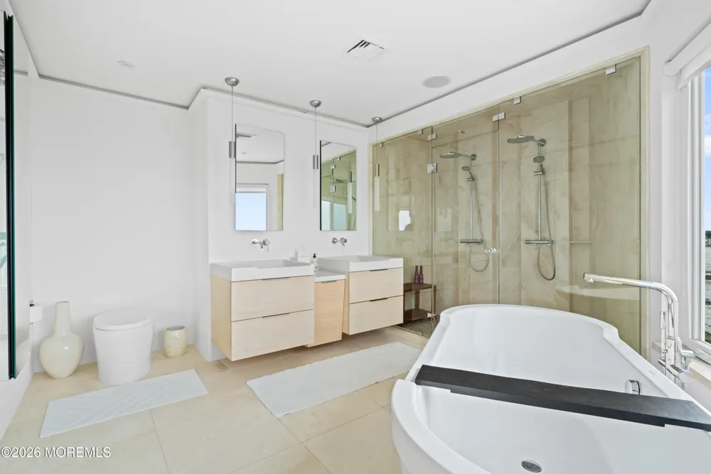 7 Circle Drive Monmouth Beach, NJ 07750