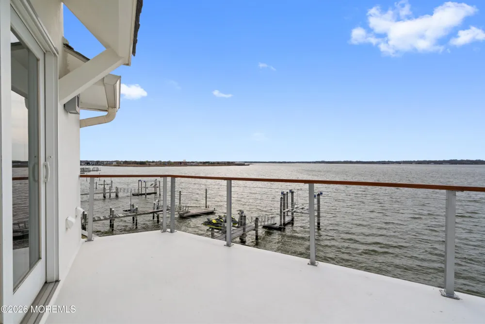 7 Circle Drive Monmouth Beach, NJ 07750