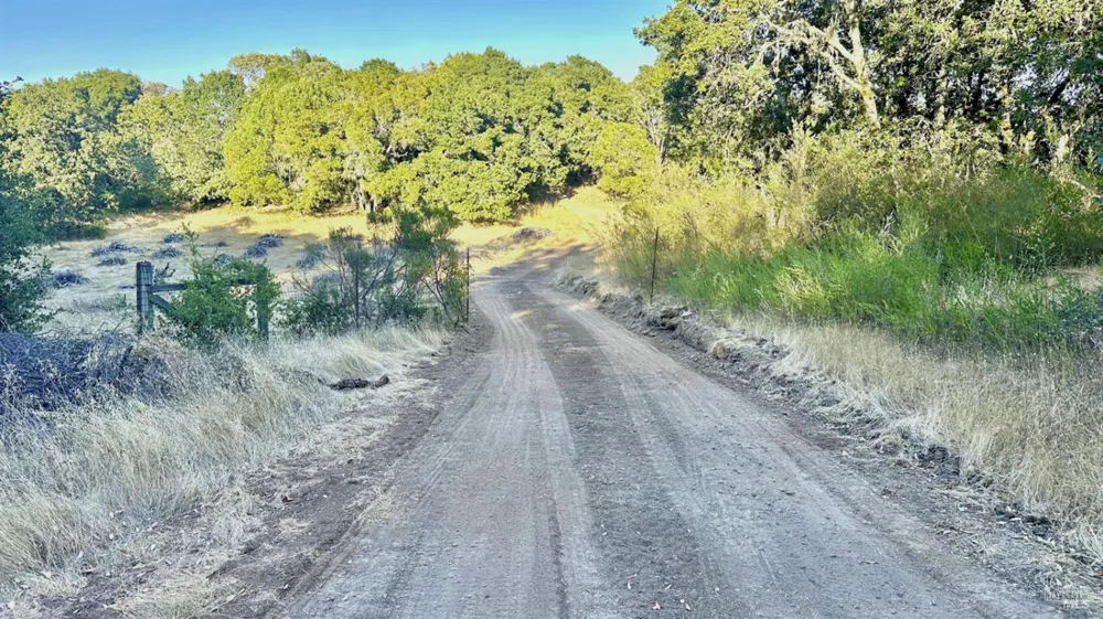 6555 Enterprise Road Glen Ellen, CA 95442
