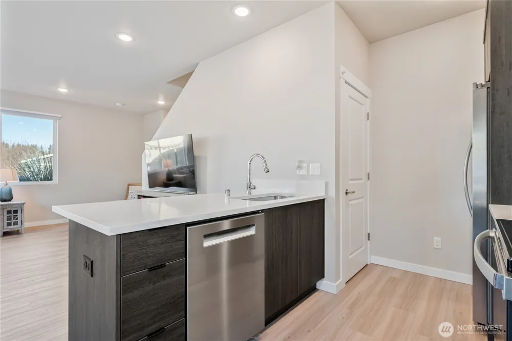 109 Hill Drive Cathlamet, WA 98612