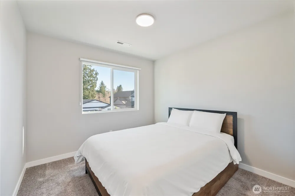 109 Hill Drive Cathlamet, WA 98612