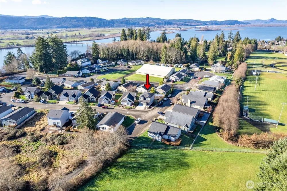 109 Hill Drive Cathlamet, WA 98612