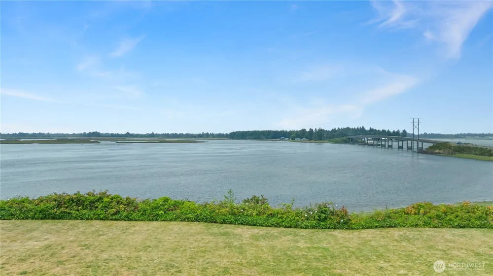 16 Whalebone Way Aberdeen, WA 98520