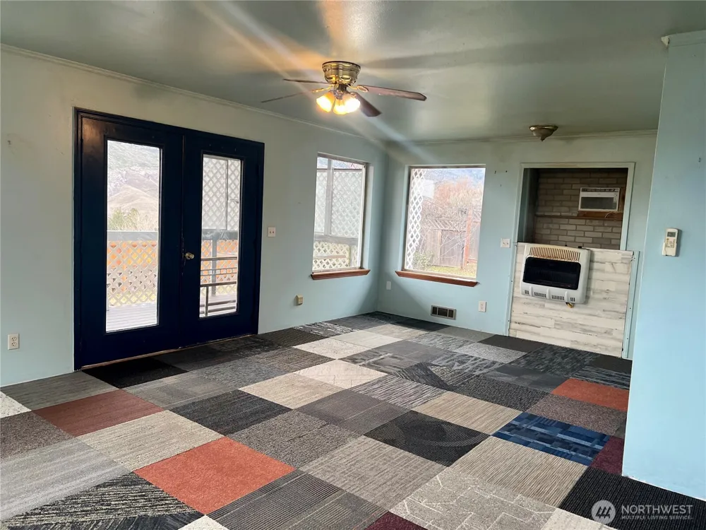 111 Lower Tower Street Riverside, WA 98849