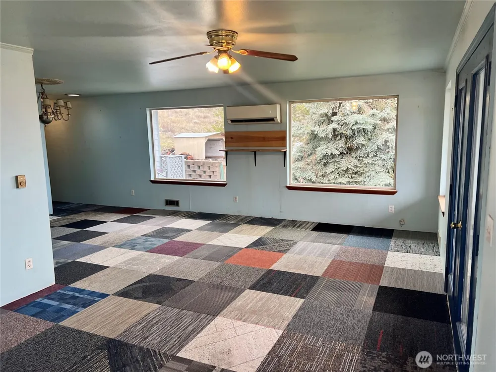 111 Lower Tower Street Riverside, WA 98849