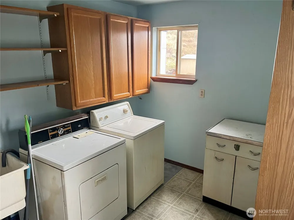111 Lower Tower Street Riverside, WA 98849