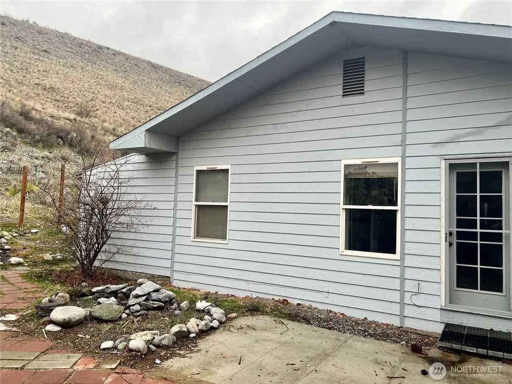 111 Lower Tower Street Riverside, WA 98849