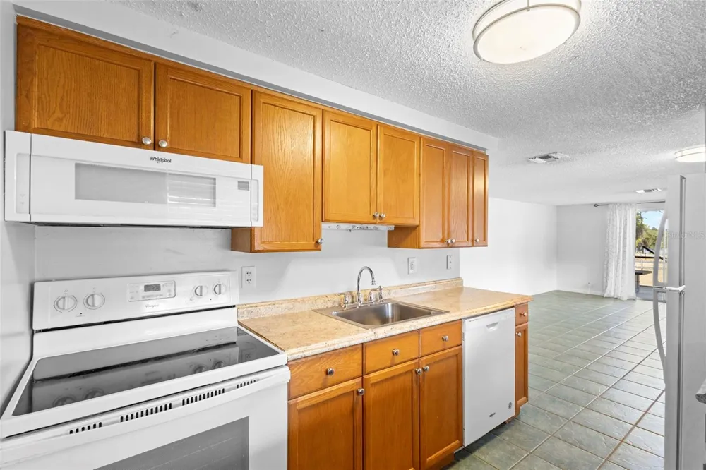 42554 MAGGIE JONES ROAD Paisley, FL 32767