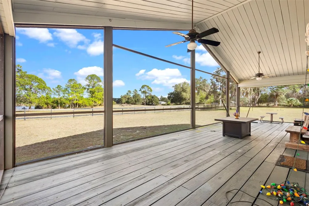 42554 MAGGIE JONES ROAD Paisley, FL 32767