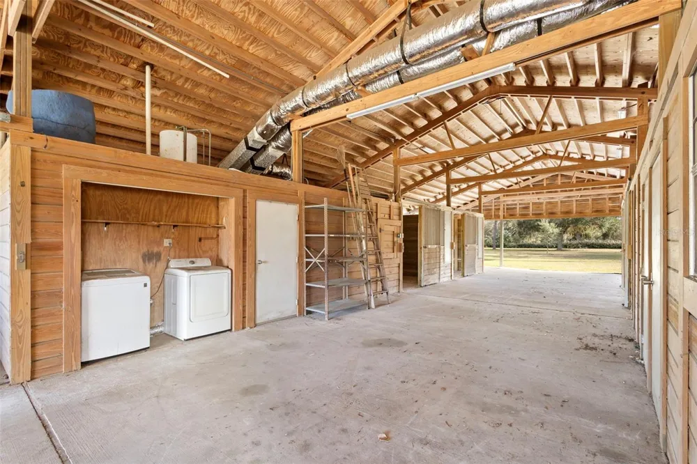 42554 MAGGIE JONES ROAD Paisley, FL 32767