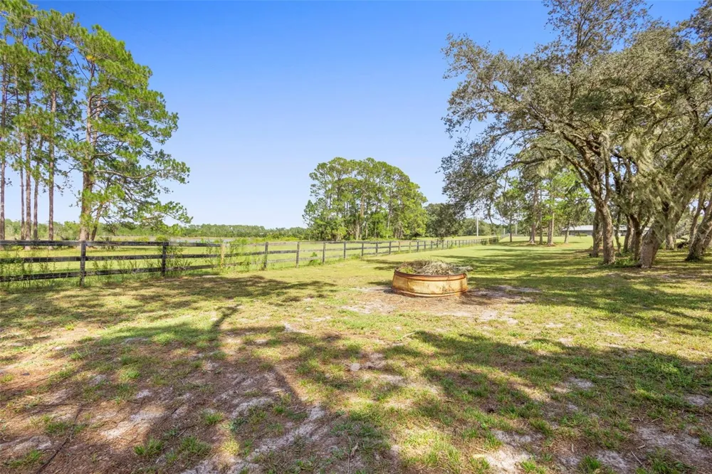 42554 MAGGIE JONES ROAD Paisley, FL 32767