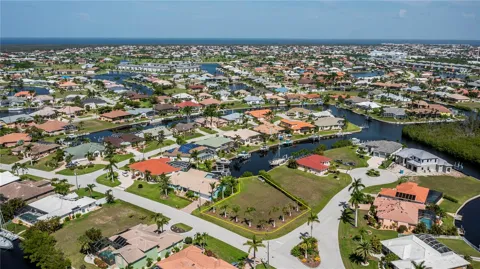 1423 GREBE COURT