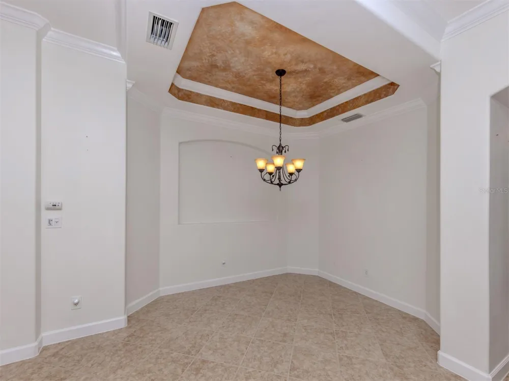 122 BELLA VISTA TERRACE #8A North Venice, FL 34275