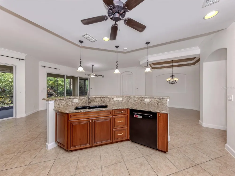 122 BELLA VISTA TERRACE #8A North Venice, FL 34275