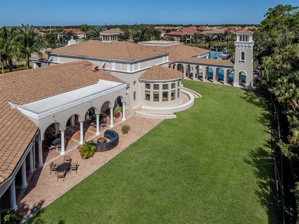 122 BELLA VISTA TERRACE #8A North Venice, FL 34275