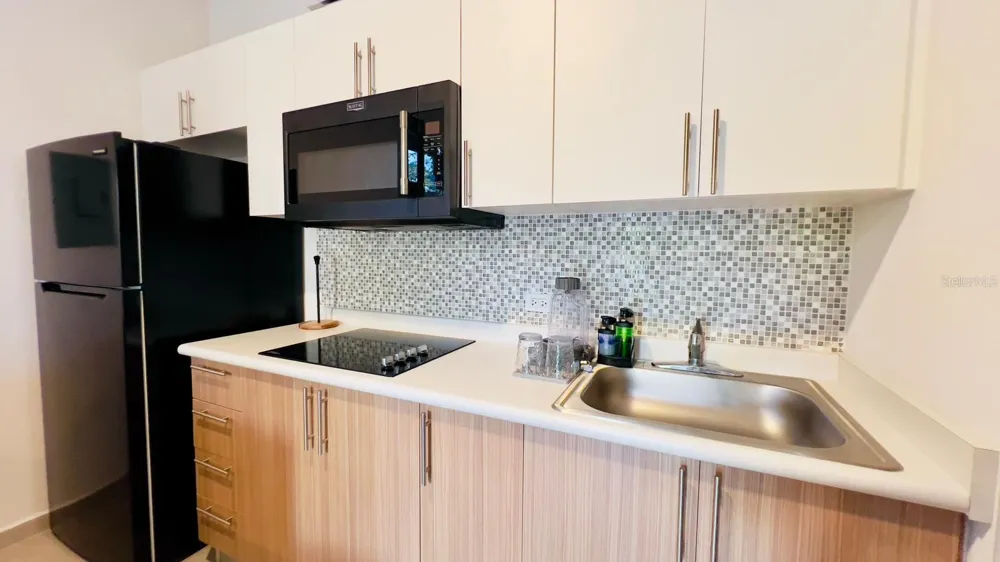 3418 CALLE UROYUAN Rincon, PR 00677