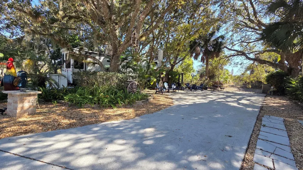 174 APPALOOSA TRAIL River Ranch, FL 33867